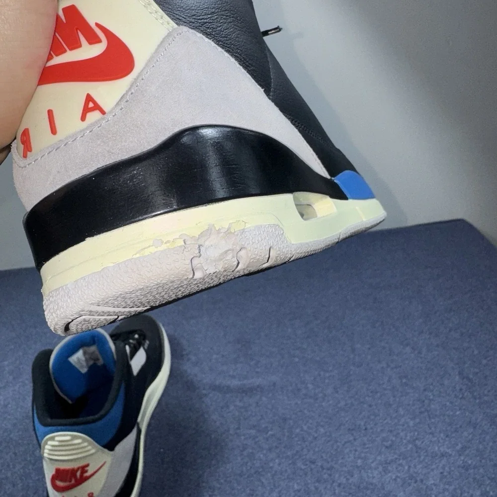 Size 10 - Air Jordan 3 Retro OG Rare Air - IB8967-004